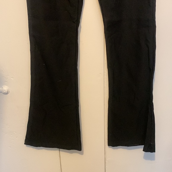 Stretchy black flared slacks - Picture 4 of 6